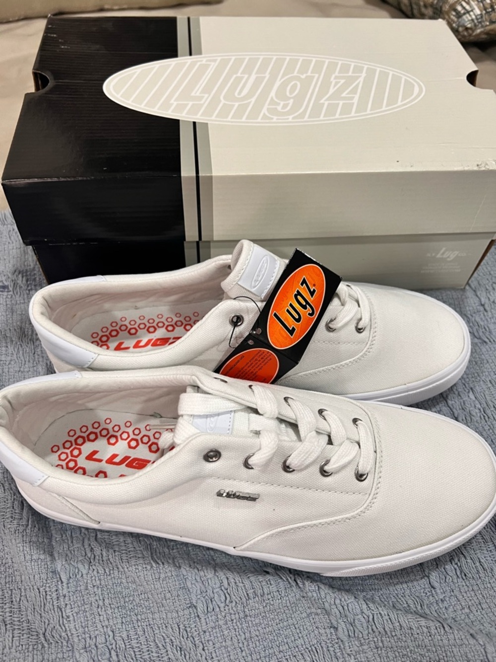 Lugz Men's White Canvas Low-Top Sneakers with Orange Logo Tag